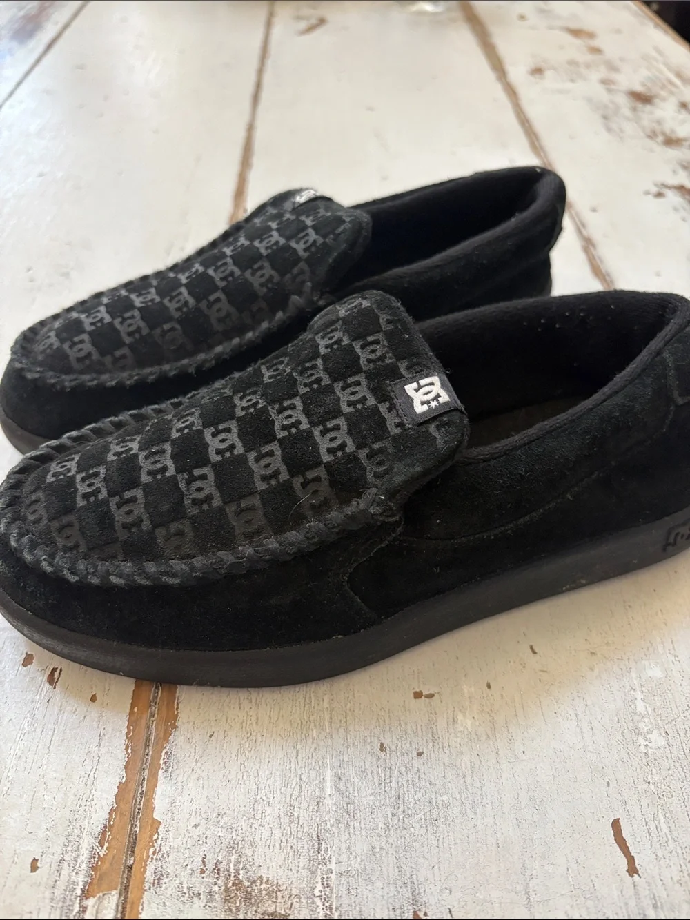DC slip moccasin